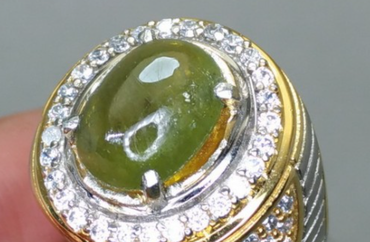 Batu Green Sapphire Safir Hijau