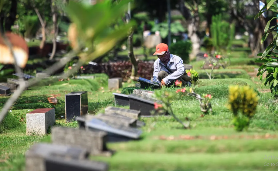 Merawat Kuburan yang Dibolehkan dan Yang Diharamkan